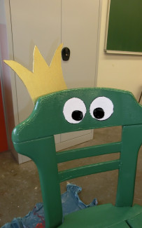 Stuhl "Froschkönig"