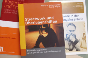 Buch "Streetwork und Überlebenshilfen" und andere