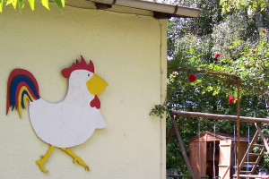 Schild und Eingangsbereich Kindergruppe Franz von Hahn