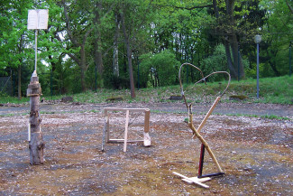 Entstanden Skulpturen in einem Workshop mit Unternehmensmitarbeiter/innen