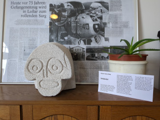 Skulptur  "Entdecker" bei Ausstellung im Kulturbahnhof Lollar