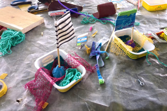 Boote aus Recyclingmaterial