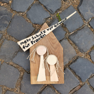 Gestaltetes Haus: mehr Schutz vor Gewalt für Frauen