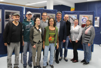 Gruppe bei der Eröffnung der Ausstellung im Jokus am 14.11.2018