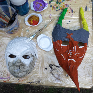 Maskenbau und -gestaltung bei Fluss mit Flair 2019